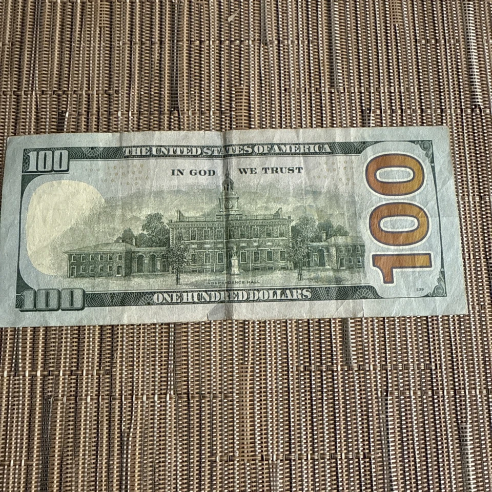 100 Dollar Bill with Star - Image 2 of 3