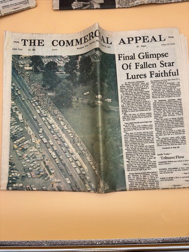 Elvis Presley Death Newspaper Lot Memphis Press-Scimitar/Commercial Appeal Globe - Picture 8 of 9
