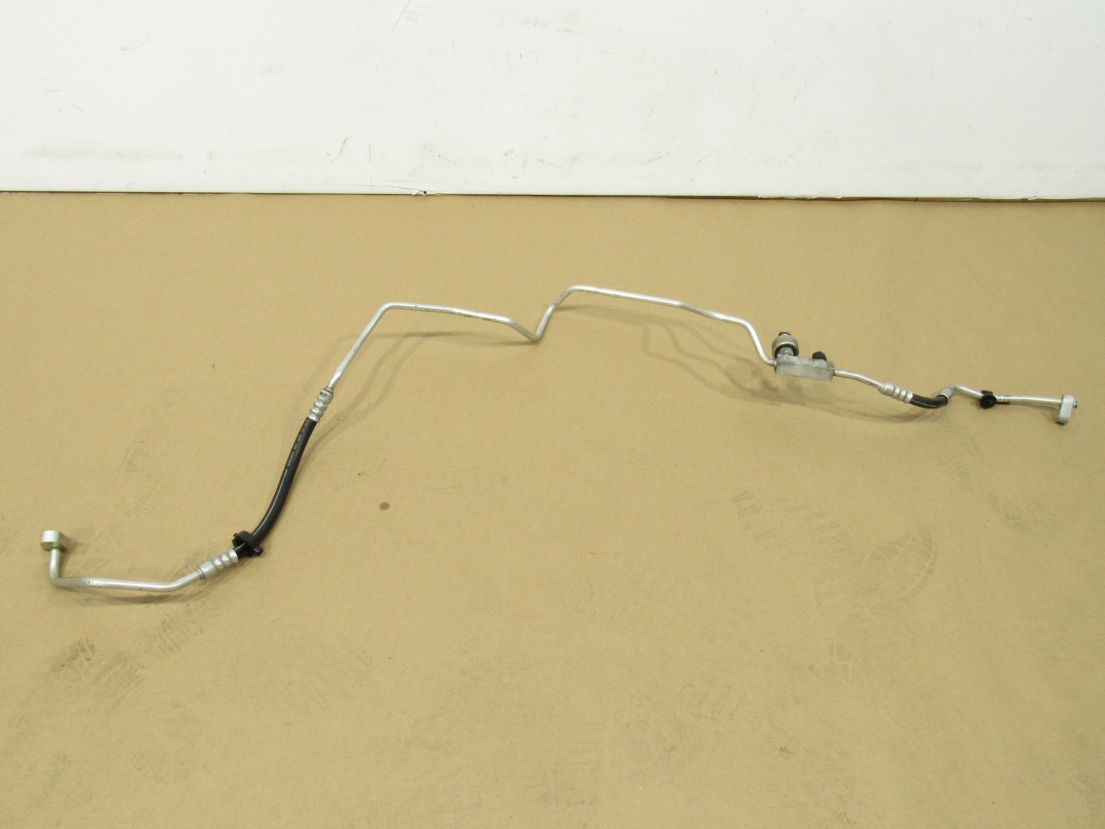 08-12 Maserati Granturismo S 2010 4.2L AC Air Conditioning Hose Pipe Line ^:Y