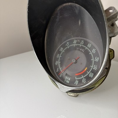 Chevrolet Corvette C3 OEM Mechanical Tachometer Assembly 6000 RPM Green
