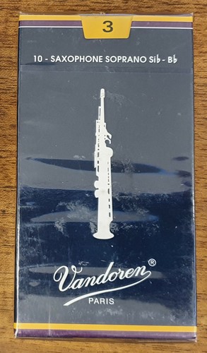 Vandoren Traditional Reeds for Soprano Saxophone, Boxes of 10, Various Strengths - Picture 2 of 3