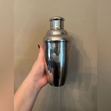 Disney cocktails shaker