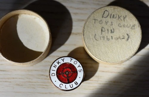 Vintage 1950's Enamel Badge  DINKY TOYS CLUB Pin w/Box!
