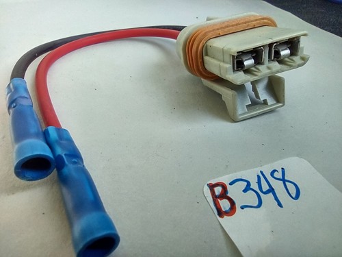 FOUR SEASONS 37213 ENGINE COOLING FAN MOTOR CONNECTOR CONNECTOR - Picture 3 of 3
