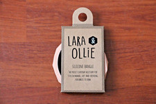 LARA & OLLIE SILICONE TEETHING BANGLE.