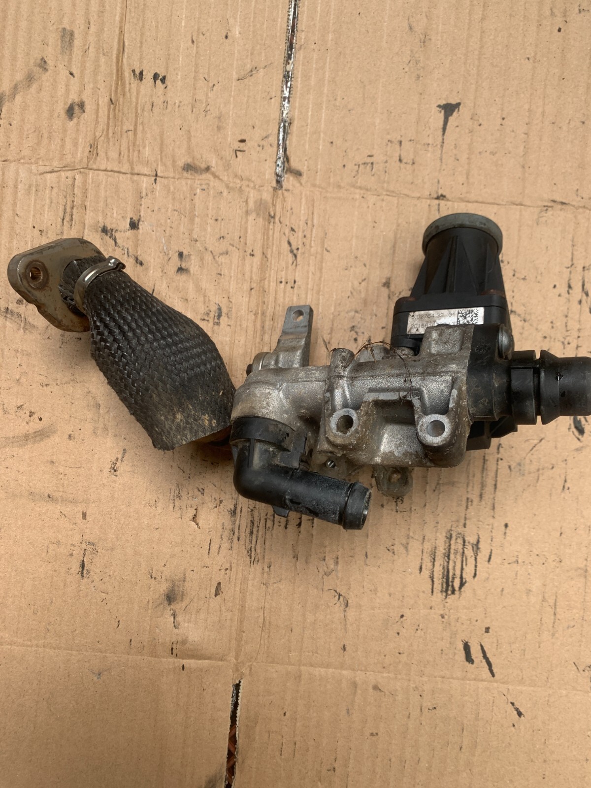 LAND ROVER RANGE ROVER EVOQUE EGR VALVE HOUSING 2.0 DIESEL G4D39D475