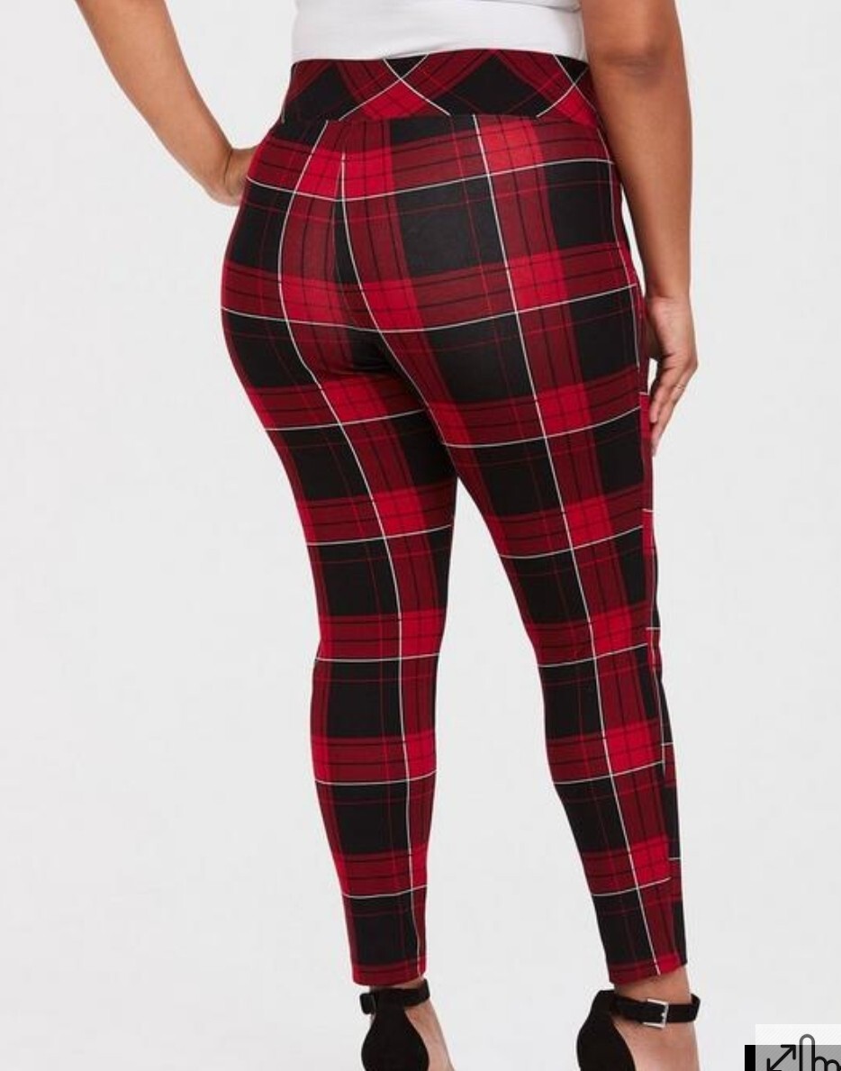 Torrid Premium Ponte stretch Pull-on Pixie PantPl… - image 2