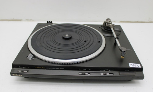 Vintage Technics SL-D33 Turntable - No Cover - w/ Realistic RXP3 & Sure Head