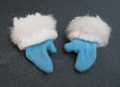 Bratz 10'' Doll CLOTHES-CLOE WINTER WONDERLAND-cloth BLUE MITTENS GLOVES