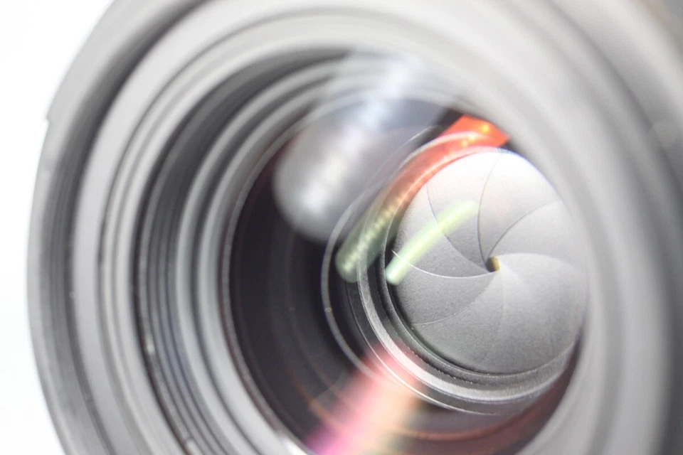 AS IS Sigma DC EX 30mm F/1.4 HSM AF Wide Angle Lens for Nikon F mount - Image 2 of 4