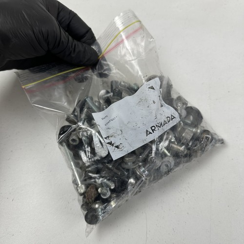 Yamaha XVS1300 1300 2015 Mixed bag random nuts and bolts from dismantle - Picture 5 of 5