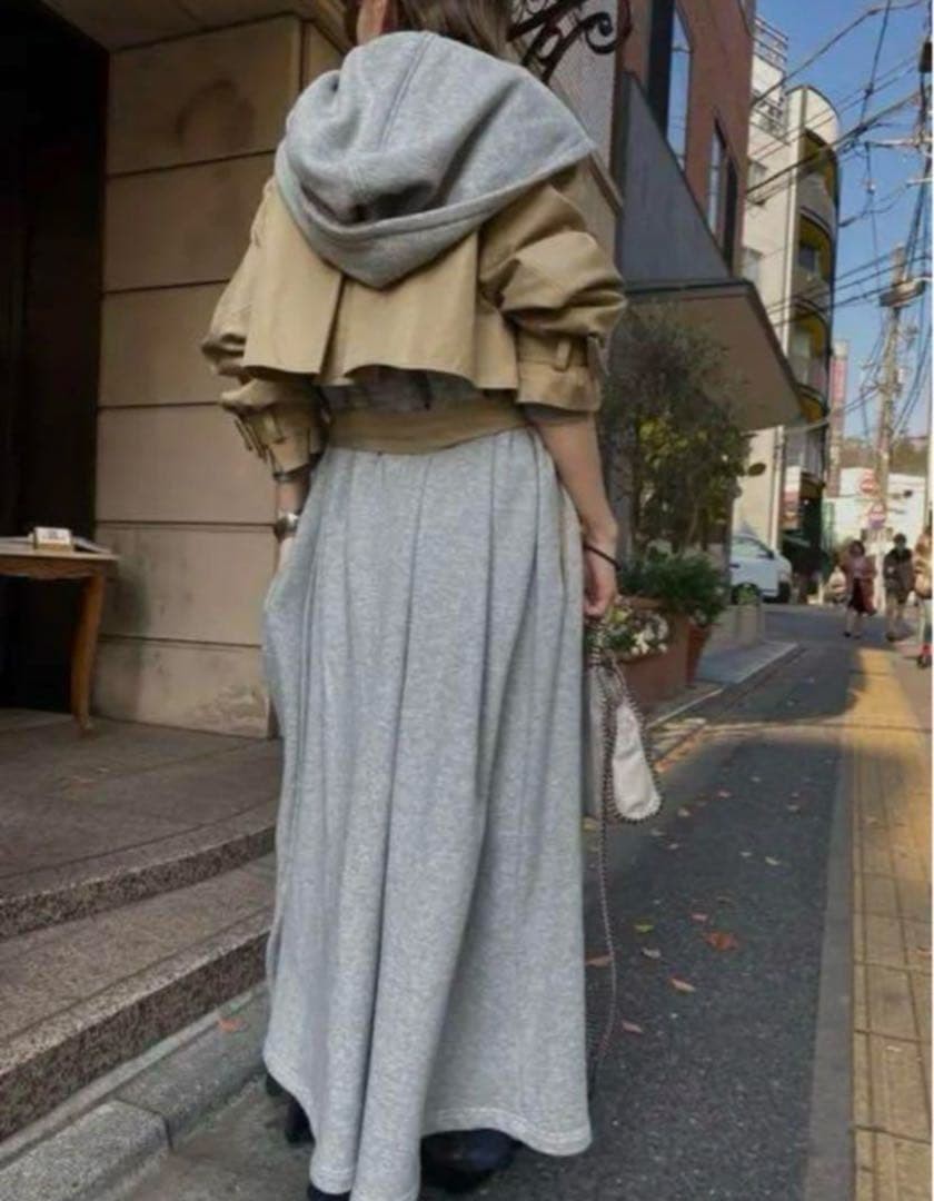 ameri vintage Sweat Docking Trench Coat Worn by K… - image 3