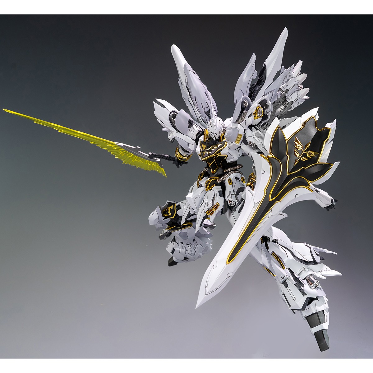 HIPLAY Comet Technology White Triple Speed Sinanju Full Frame 1