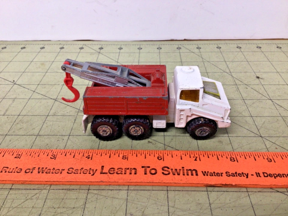 Vintage Matchbox Battle Kings Recovery Vehicle K-14 K-110 tow truck wrecker - Image 2 of 4