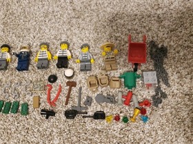 Lego City Police Sets 60046, 60047 Plus Extras Read Description 