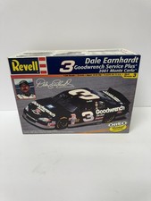 Revell Dale Earnhardt 3 Goodwrench Service 2001 Monte Carlo Oreo 1:24 Model