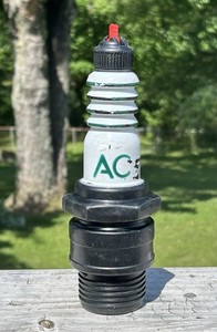 VTG AC SPARK PLUG Promo Plastic Service Station Squirt Bottle Flip Top Dispenser