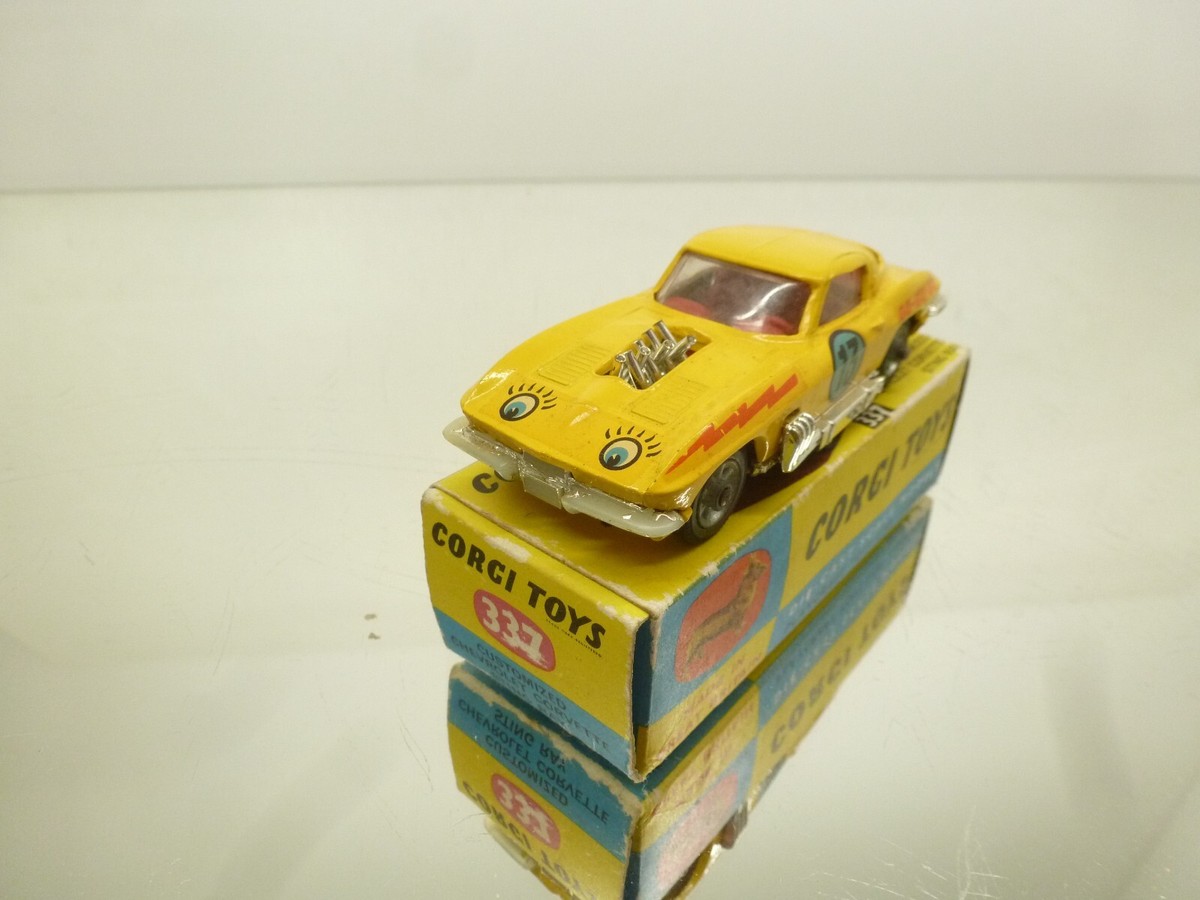 CORGI TOYS 337 CUSTOMIZED CHEVROLET CORVETTE STINGRAY - 1:43