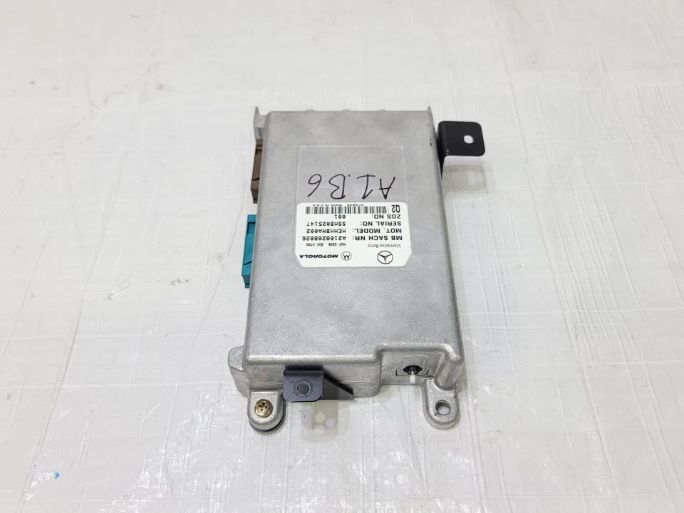 2000 Mercedes-Benz CLK430 Motorola Telephone Control Module OEM A-210-820-80-26 - Image 2 of 4