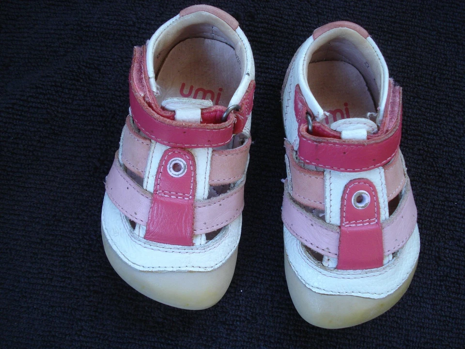 Zapatillas deportivas UMI de cuero rosa blanco para niña talla 4 Foto 2 de 4