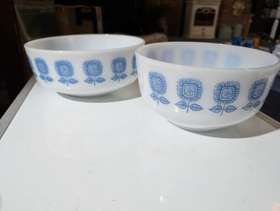 Vintage Federal Glas Blau Sonnenblume 2er Set Schalen Made In USA Pyrex Stil