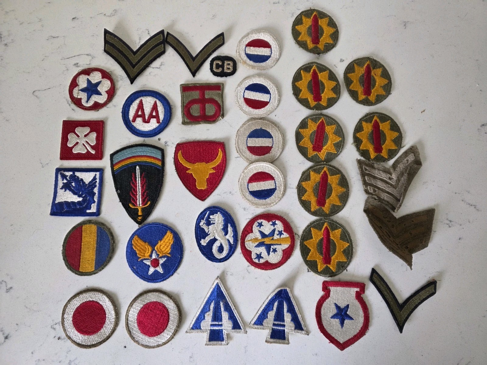 Vintage Estate Lot Of 33 Assorted WWII WW2 US Military Patches Some Rare Pieces
