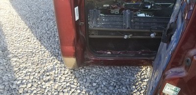 12 FORD F350 SD CREW CAB CORNER B PILLAR POST ROCKER CUT RIGHT PASSENGER MAROON
