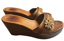 Tory Burch Elina Wedge platform Slip On Sandal Metal Logo Size 7 Womens Brown
