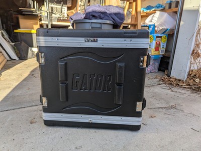 Gator G-SHOCK 4L Shockmount Rack Case w/ AC Infinity CLOUDPLATE T7-N for Cooling