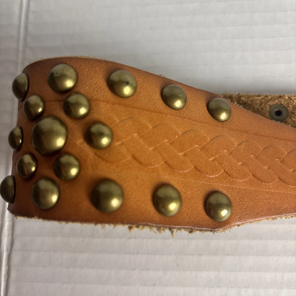 Кожаный ремень Gap тисненый коричневый латунь с заклепками размер M богемное дерево 41 дюйм без пряжки - Изображение 4 из 4