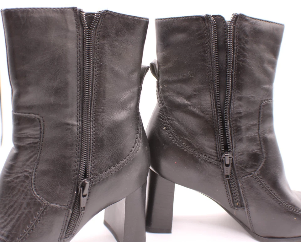 Botas Apostrophe Nina 7M Cuero Negro Puntera Cuadrada Cremallera Lateral Sobre el Tobillo con Caja Foto 4 de 4