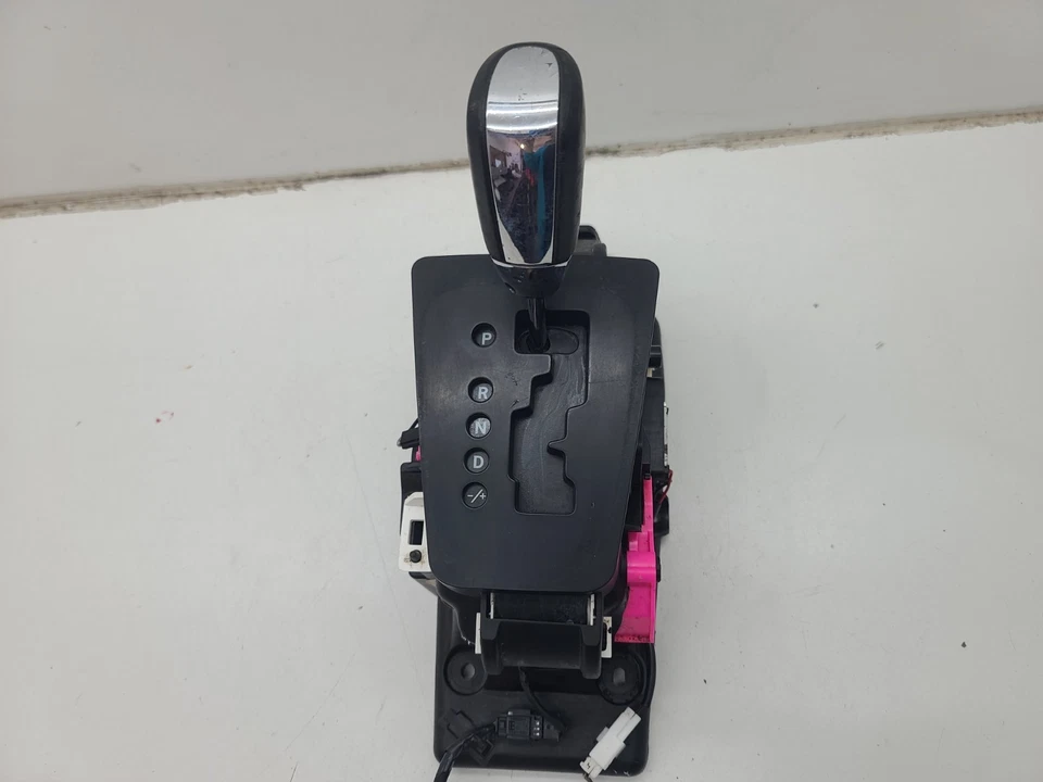 Dodge Avenger 2011-2014 conjunto de palanca de cambios transmisión OEM 05273244AK Foto 3 de 4