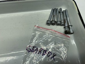 BMW R1150R Getriebe Schrauben Gearbox Bolts (8) 06'