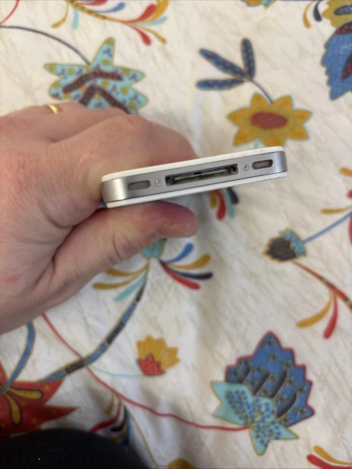 Apple iPhone 4 A1332 32gb Bianco White 1503 - Immagine 3 di 4