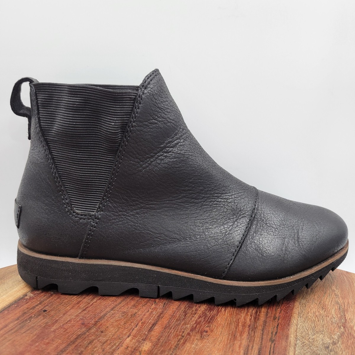 sorel harlow chelsea bootie