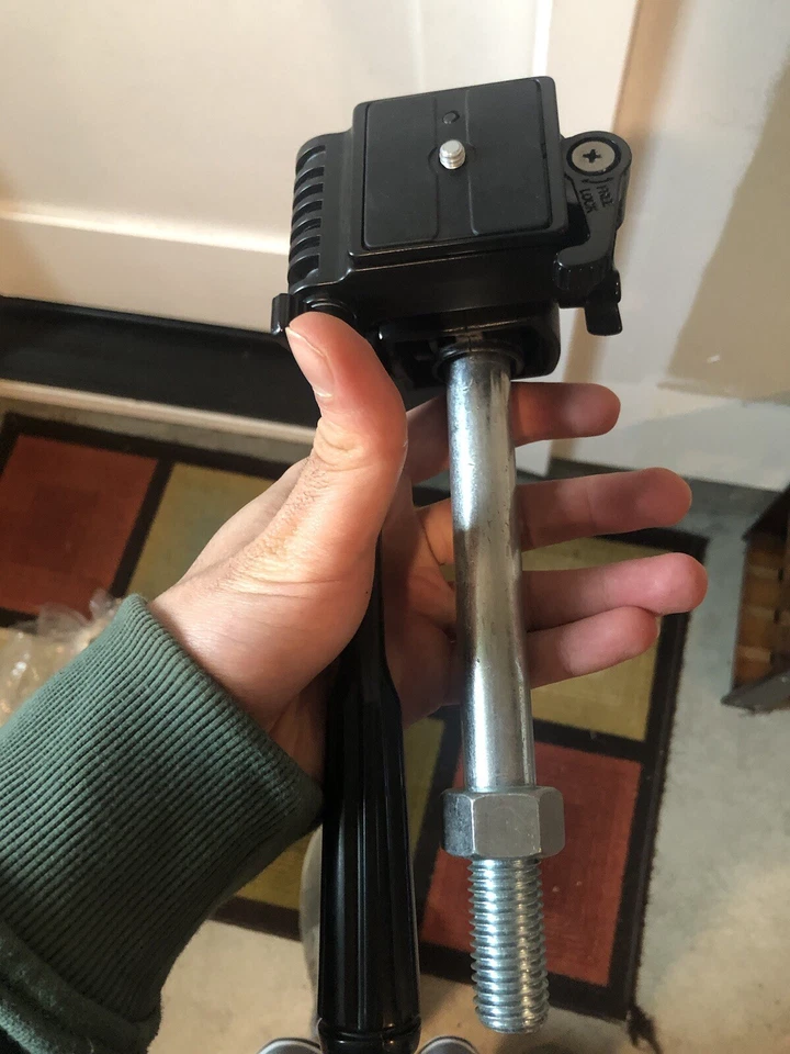 Velbon Sections Aluminium Travel Compact Tripod - Image 3 of 3