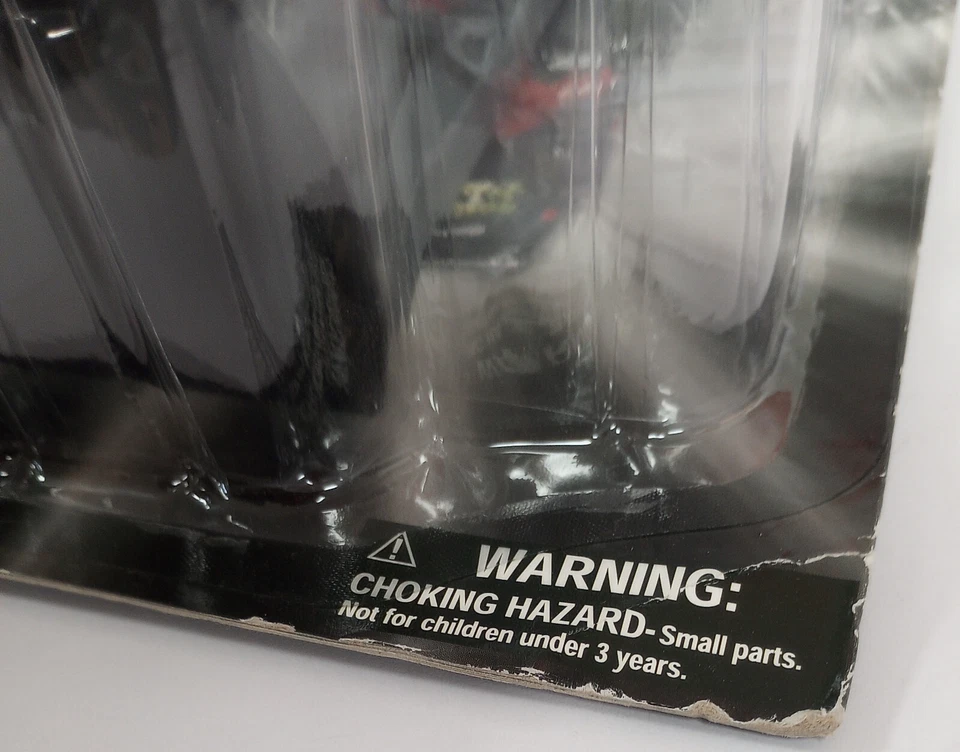 Figura Diamond Select Toys Sin City Nancy Callahan Blanco y Negro 7 Pulgadas Nueva Foto 4 de 4