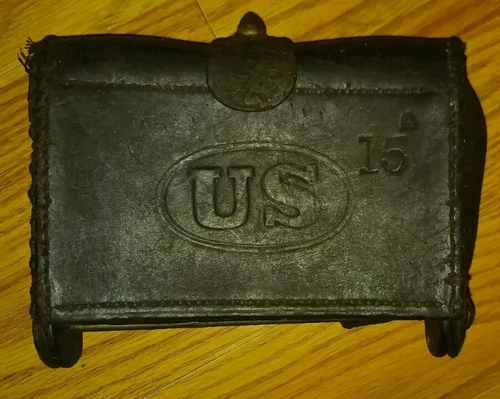 ROCK ISLAND ARSENAL CARTRIDGE BOX 1904 AMMO POUCH US 15A LEATHER BRASS MILITARY