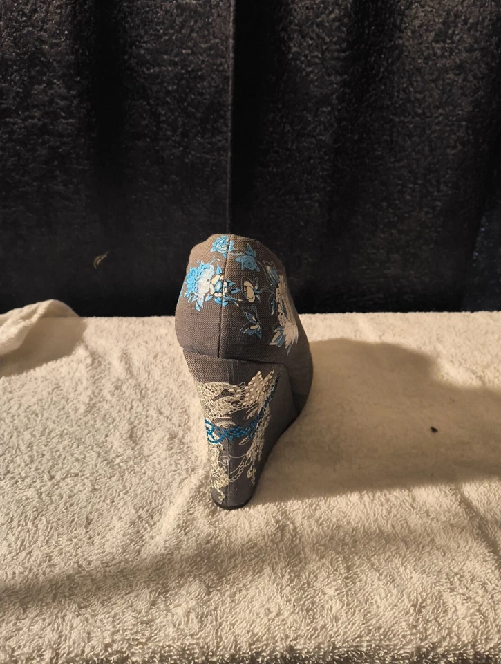 Ed Hardy 牛仔楔形 10 码 — 第 2/4 张图片