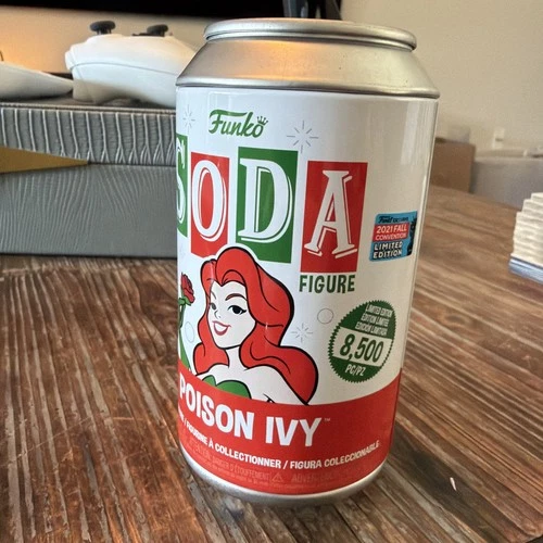 Funko Vinyl SODA: DC Comics - Poison Ivy (2021 Fall Con Limited Edition) Common