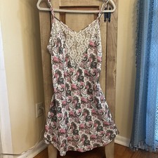 Vintage 90s Gold Label Victoria  s Secret Floral Lace Slip