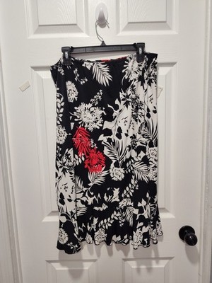 Vintage Believe.. Floral Skirt with Ruffled Hem Size Large