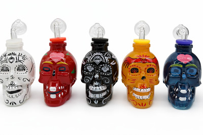 AK Tattoo Skull Sniffer SNMJ0008   Artistic Multi-Use Glass Tool - 1 Count