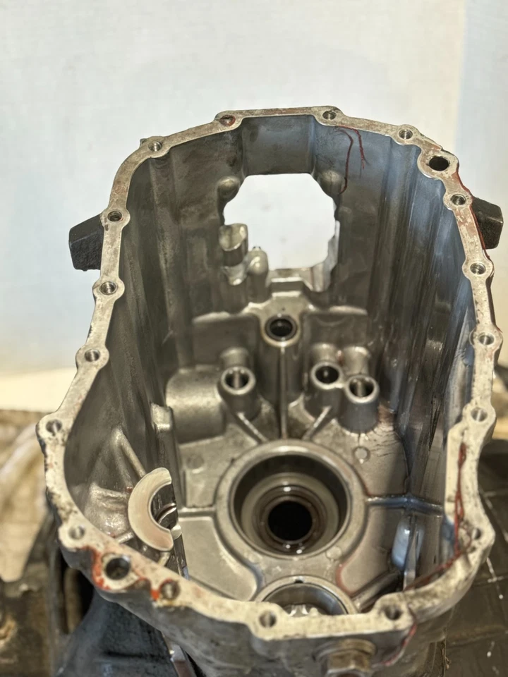 FORD ZF S5-42 MANUAL TRANSMISSION DIESEL 4X4 TRANS CASE SHELL HOUSING OEM - Image 4 of 4