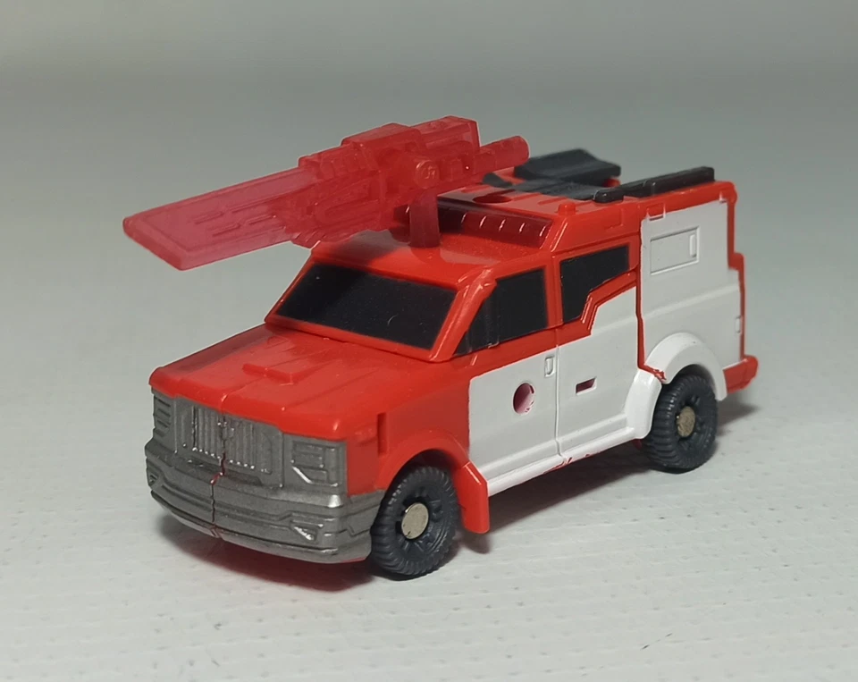 HASBRO 2012 TRANSFORMERS PRIME LEGION CLASS RATCHET ROBOT 100% COMPLETE - Image 4 of 4