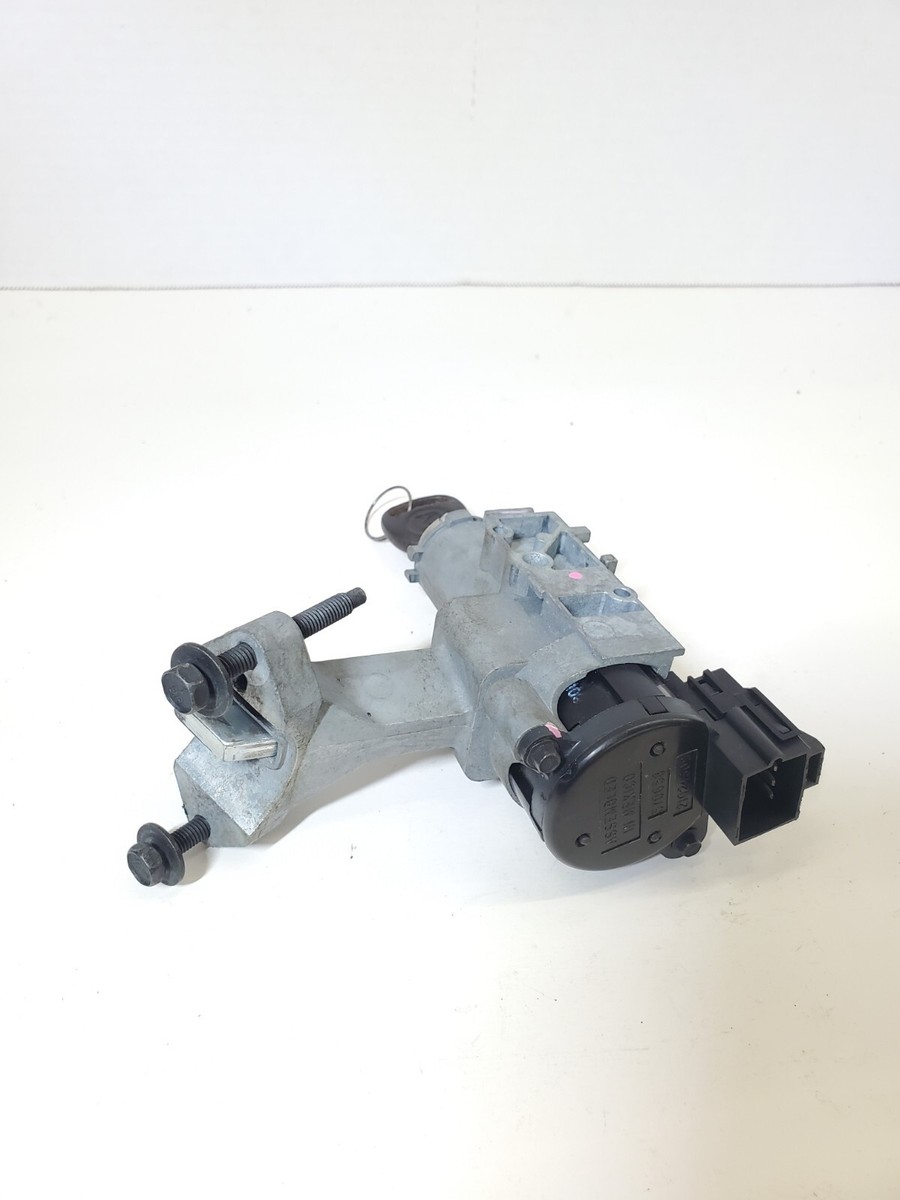 2002-2007 Saturn Vue Ignition Lock Cylinder Switch With Key