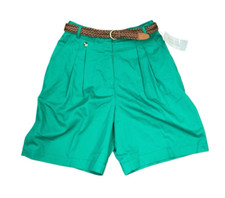 Vintage Karen Scott Pleated Kelly Green Chino Shorts Preppy Braided Belt 1980's