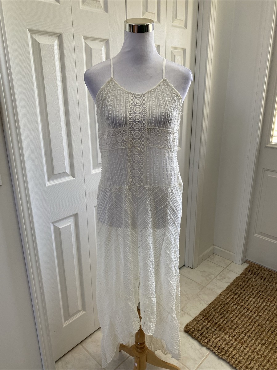 solitaire lace dress Solitaire Dresses | Solitaire Black White Sleeveless Lace Midi Dress | Color: Black/White | Size: M