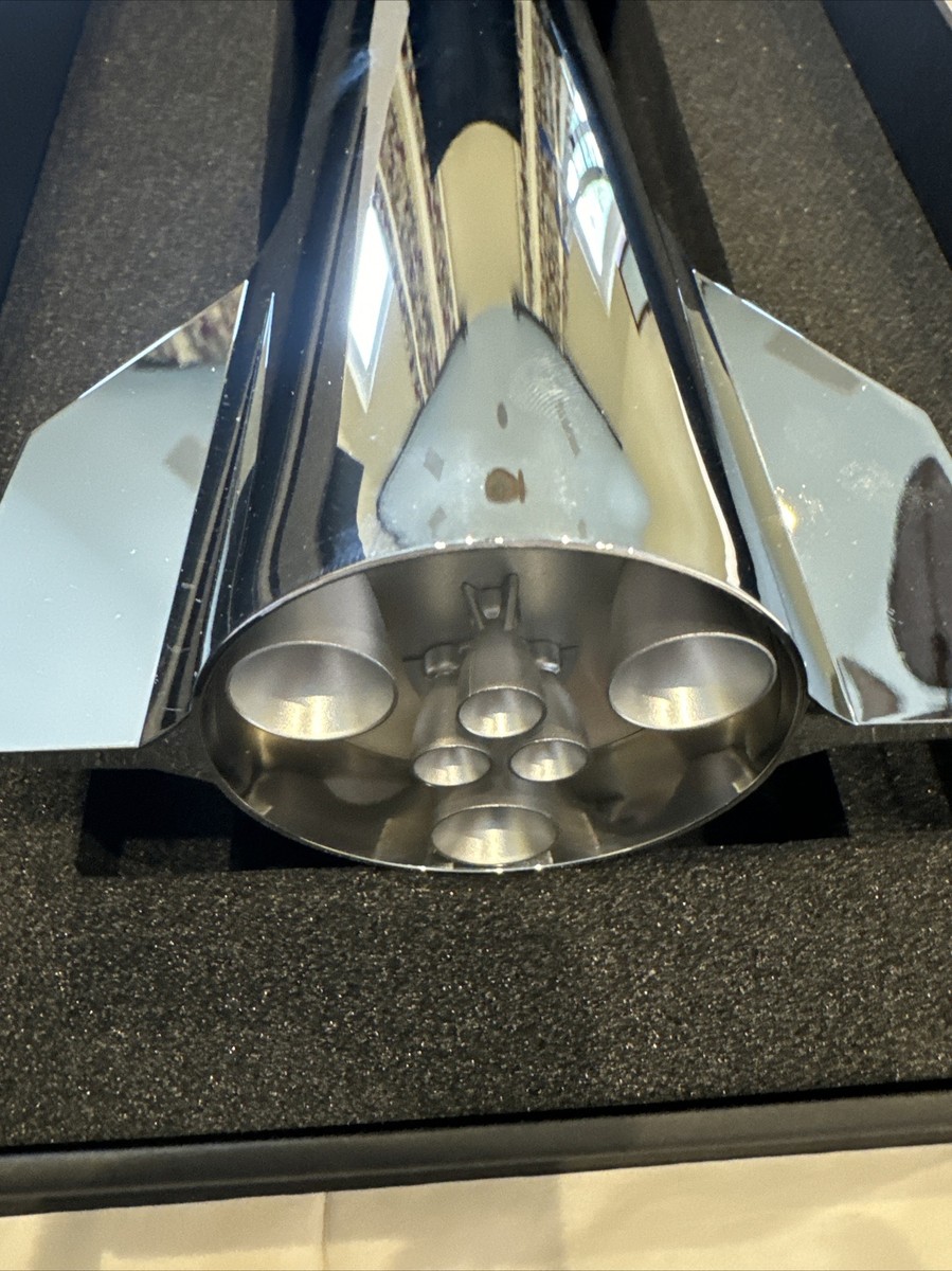 SPACEX -Sealed! NEW! Starship Chrome Model Exclusive SPACEX -Sealed! NEW! Starship Chrome Model Exclusive