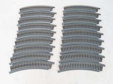 Walthers Trainline Power-Loc, 18-Piece Curve ...